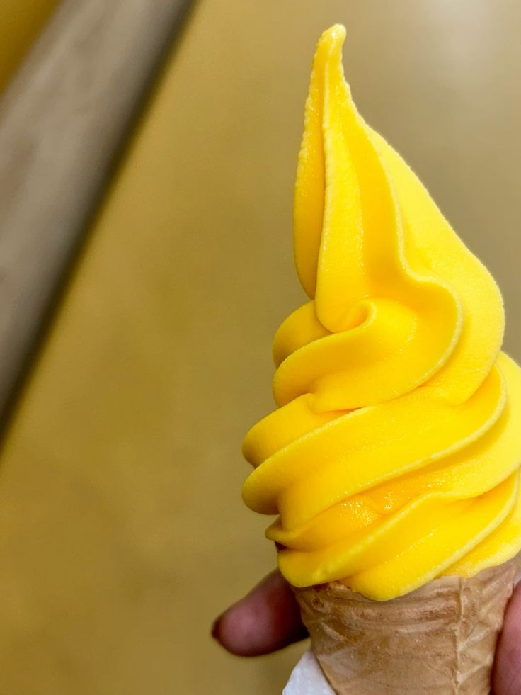 Hard Box II Series White 2g